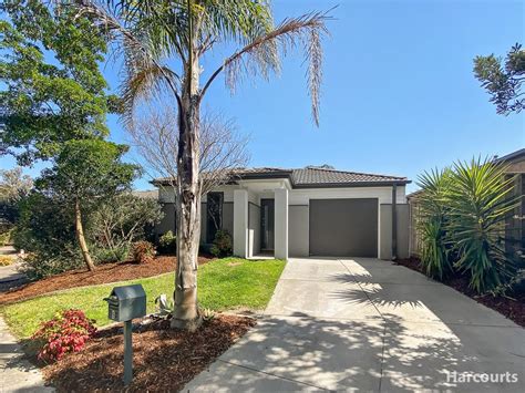 6 Versace Court, Pakenham, VIC 3810 